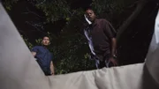 Für Lou (Chi McBride, r.) und Chin Ho (Daniel Dae Kim, l.) bringt die Halloweennacht einige gruselige Überraschungen mit sich ...
