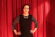 Diesmal verrät uns der Mathematiker und Physiker Ivan Yamshchikov (Max-Planck-Institut für Mathematik, Leipzig), warum er Robotern beibringt, Gedichte zu schreiben. Die Historikerin Christina von Hodenberg (Queen Mary University of London) erläutert, warum die 68’er Revolution die Welt heute noch ganz anders prägt, als die meisten denken.