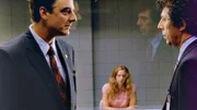 Die verdächtige Lehrerin Danielle McCaskin (Anne Dudek) wird vernommen. Detective Logan (Chris Noth, l.) und Captain Ross (Eric Bogosian) wissen nicht, was sie von ihrer Aussage halten sollen.