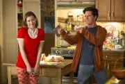 L-R: Sue (Eden Sher); Axl (Charlie McDermott)