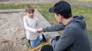 Ein 6-Jähriger wird von einem Fremden angesprochen. Der Mann hat nichts Gutes im Sinn.