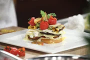 Weder Fisch noch Fleisch  Zwischengang: Nelson Müller > Offene Lasagne mit Gemüsen und Pfirsich