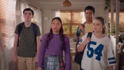 v.li.: Ellis Grouch (Ryan Yeates), Lila Gray (Izellah Connelly), Nori Harlow (Noah Akhigbe), Meesha Rai (Inessa Tan)
