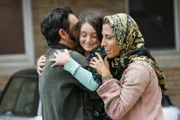 Victor Elazar (Arash Mokhtar), Anna Elazar (Arpy Ayvazian, M.), Maya Elazar (Kadia Saraf)