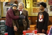 (v.l.n.r.) Fawz (Maz Jobrani); Arthur (Judd Hirsch); Franco (Jermaine Fowler)