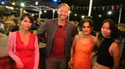 Tobi Kämmerer im Yachtclub mit der Female DJ-Crew GG Vybe.