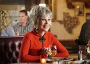 Connie "Meemaw" Tucker (Annie Potts)