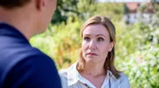 Katja (Isabell Stern, r., mit Martin Walde, l.) leidet unter dem immer größer werdenden Lügengebilde.