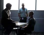Dr. Tara Lewis (Aisha Tyler, li.) und Derek Morgan (Shemar Moore, Mi.).