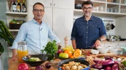 NDR Fernsehen ISS BESSER! MIT DEM ERNÄHRUNGS-DOC, "Kochen mit Tarik Rose und Dr. Matthias Riedl", am Sonntag um 16:30 Uhr. Dr. Matthias Riedl und Tarik Rose