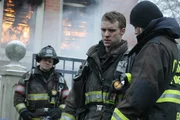 CHICAGO FIRE -- "When Things Got Rough" Episode 217 -- Pictured: (l-r) Jesse Spencer als Matthew Casey, Lauren German als Leslie Shay