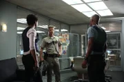 Auf der Suche nach einem Serienmörder: Sheriff Paul Desario (Joel Gretsch, M.), Tara (Aisha Tyler, l.) und Morgan (Shemar Moore, r.) ...