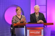 Das Rateteam Alice Hoffmann und Guido Cantz ist bereit für kniffelige Fragen aus dem prallen Leben beim Wissensquiz „Meister des Alltags“.