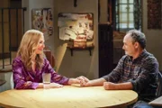 Bonnie (Allison Janney, l.) und Alvin (Kevin Pollak, r.)