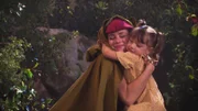 L-R: Phoebe Thunderman (Kira Kosarin), Chloe Thunderman (Maya Le Clark)