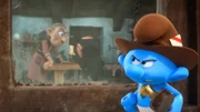Auf der Suche nach einer Titelstory, horcht Reporter Gargamel und seine Mami aus.