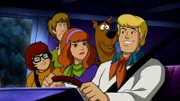 (V.li.) Die Freunde Velma, Shaggy, Daphne, Scooby-Doo und Fred sind auf dem Weg nach Atlantic City, um dort ihre Ferien zu verbringen.
