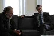Saul Berenson (Mandy Patinkin, l.); Präsident Benjamin Hayes (Sam Trammell, r.)