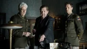 Die Zusammenarbeit zwischen Colonel McCoy (Philippe Brenninkmeyer) und Bürgermeister Strumm (Dietmar Bär) funktioniert, zur Not kann Meadow (Artjom Gilz übersetzen.