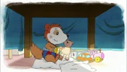 Bobo Siebenschläfer spielt in seiner Höhle.