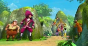 Gemeinsam mit Peter Pan, Tinker Bell, Wendy und Michael will John den Unsichtbarkeitshaken suchen. Am Spiegel der Wünsche hofft er, einen Hinweis auf das Versteck des Hakens zu bekommen.