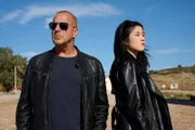Ingo Thiels (Heino Ferch, l.) Suche nach Yvonne bringt ihn und seine Kollegin Lee Sooyoung (Kotbong Yang, r.) von der Vermisstenstelle bis ans Mittelmeer.