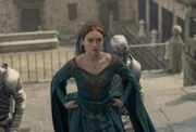 Queen Helaena Targaryen (Phia Saban)