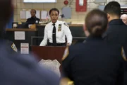 Deputy Inspector Regina Haywood (Amanda Warren)