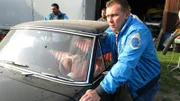 Otto Schulte (vorne) mit dem Borgward Isabella von 1958
