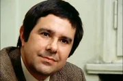 Kommissar Schumacher (Gerd Baltus).