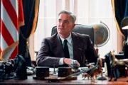 Franklin (Kyle MacLachlan) ist überrascht von Märthas Vorschlag.