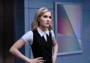Esme, Sophie, Phoebe (Skyler Samuels)