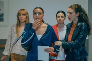 (v.li.): Tiziana Sund (Theresa Riess), Vero Amos (Mara Romei), Penelope Sund (Fanni Schneider), Jennifer Tichy (Anja Pichler).