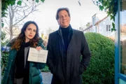 Die erste Station von Caspar Bergmann (Thomas Heinze) und Annabell Lorenz (Stephanie Stumph), um mehr über das Opfer zu erfahren, ist deren Wohnhaus.