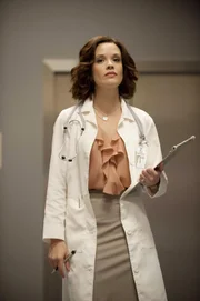 Callies neue Chefin Dr. Miranda Buckley (Kayla Mae Maloney) zeigt Callie die kalte Schulter. Was ist der Grund für diese Abneigung?