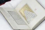 Seit es Schrift gibt, nutzen die großen Imperien der Geschichte sie für Kommunikation und Verwaltung.