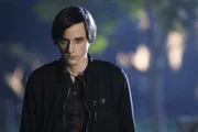 Der Geist von Andrew Carlin (Jake Thomas) bemerkt, wie unglücklich seine große Liebe ist und will sie zu sich holen ...