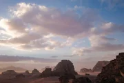 Das Wüstental Wadi Rum mit seinen bizarren geologischen Verwerfungen ermöglicht einen tiefen Blick in die Erdgeschichte.