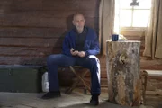 Während das Team in einem neuen Fall ermittelt, versucht Gibbs seinem Freund Fornell (Joe Spano) dabei zu helfen, über den Tod seiner Frau hinüberwegzukommen ...