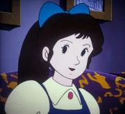 Celia wartet auf ihre Schwester Alice. Sie möchte neue Wunderlandgeschichten hören.