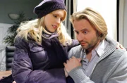 ARD STURM DER LIEBE FOLGE 1245, am Montag um 15:10 Uhr im ERSTEN. Rosalie (Natalie Alison, l.) kann nicht glauben, dass der blinde Michael (Erich Altenkopf, r.) den neuen Fitnesstrainer an der Stimme als den Dieb erkannt hat.