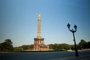 Die Berliner Siegessäule wurde eingeweiht. Das Denkmal wurde zur Erinnerung an die Deutschen Einigungskriege gegen Österreich, Dänemark und Frankreich errichtet.