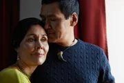 Endlich wieder zusammen: Ina (Nukaka Coster Waldau) und Enok Lynge (Angunnguaq Larsen).