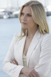 Calleigh (Emily Procter) sucht mit ihren Kollegen nach Spuren, die sie zu dem Täter führen.