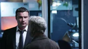 In der heutigen Folge wird der vom CSI-Team ungeliebte Ersatz-Einsatzleiter Michael Keppler (Liev Schreiber, li.) ein letztes Mal ermitteln. Dann kehrt Einsatzleiter Gil Grissom (William Petersen) aus seinem akademischen Urlaub zurück und übernimmt wieder die Führung der "Crime Scene Investigation" von Las Vegas.