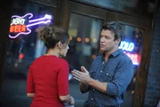 Jim (Matt Passmore) ist nach Atlanta gereist und überrascht Callie (Kiele Sanchez) mit einem Heiratsantrag...
