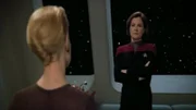 Seven of Nine (Jeri Ryan, l.) und Kathryn Janeway (Kate Mulgrew, r.)