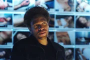 Für Warrick (Gary Dourdan) ist der neueste Fall besonders schwierig, weil er Mrs. Wilson - die beste Freundin seiner verstorbenen Großmutter - besuchen muss, deren Enkelin Emily unter den sechs Opfern war.