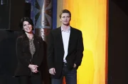 Ahnen nicht, dass der Geist von Miles ihnen dicht auf den Fersen ist: Suzanne Zale (Lesli Kay, l.) und Grant Harper (Thad Luckinbill, r.)