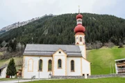 Kirche in Gries in Sellrain.